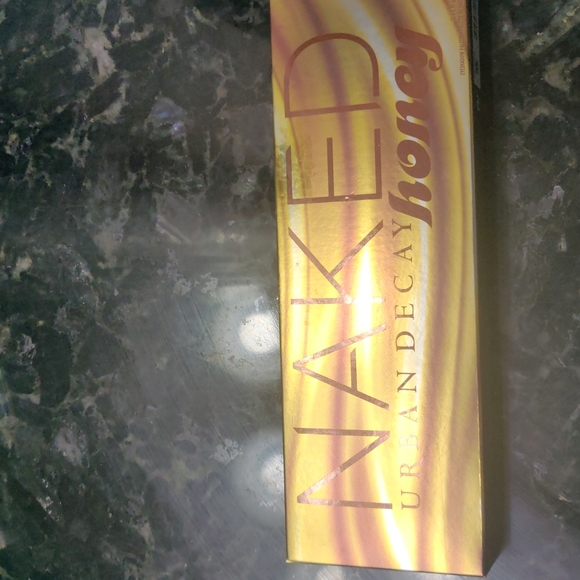 Naked eyeshadow palette - Picture 5 of 5